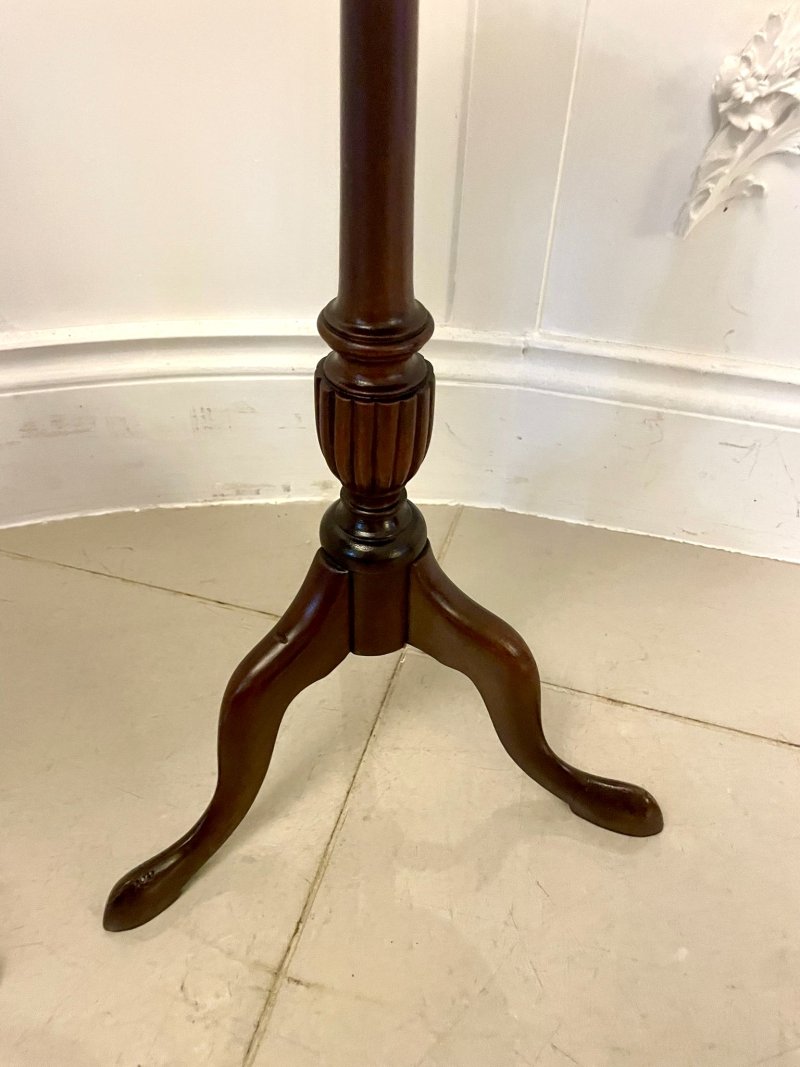 Near Pair of Antique Edwardian Quality Mahogany Inlaid Lamp Tables - Image 9